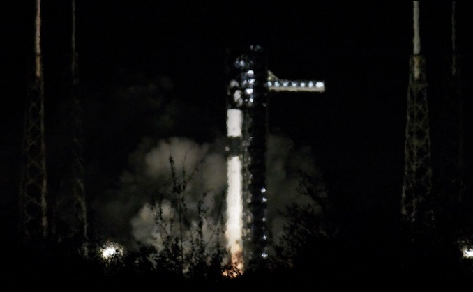 Ракета Falcon 9 прошла ключевой тест перед запуском Crew-12: экипаж готовится к восьми месяцам на МКС